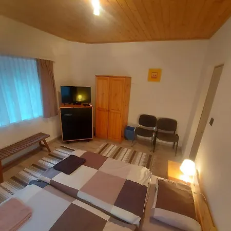 Attila's 3*