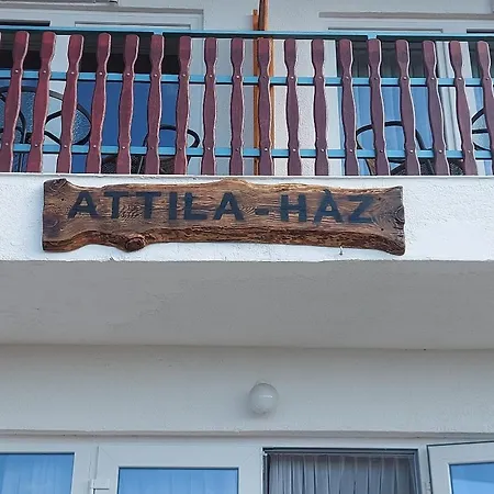 Attila's Guest house Budaors
