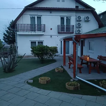 Guest house Attila's Budaors