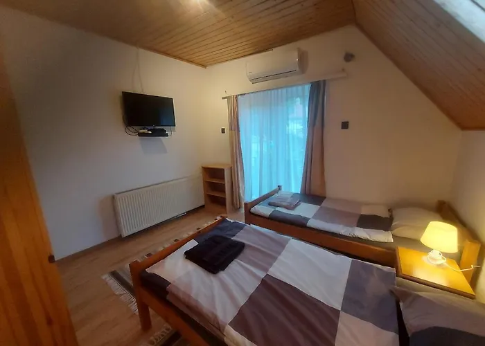 게스트하우스 Attila's 4*